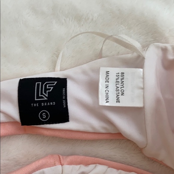 LF top - Picture 2 of 3